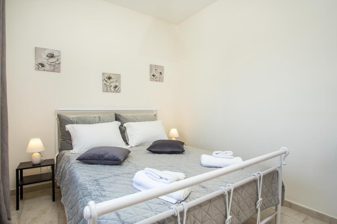 Economisa Apartments Jaliszósz Kültér fotó