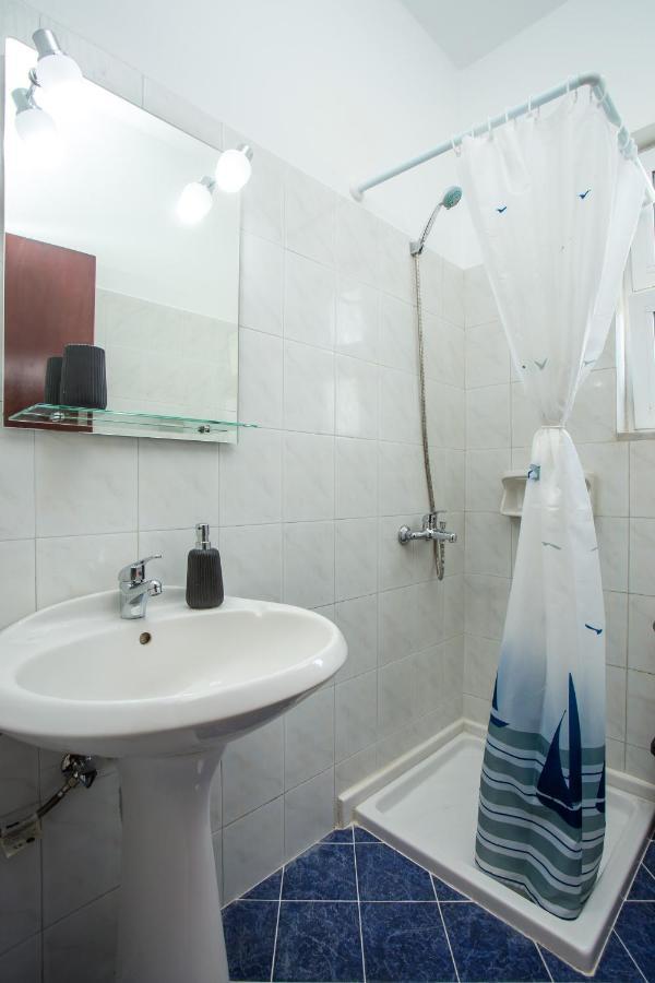 Economisa Apartments Jaliszósz Kültér fotó