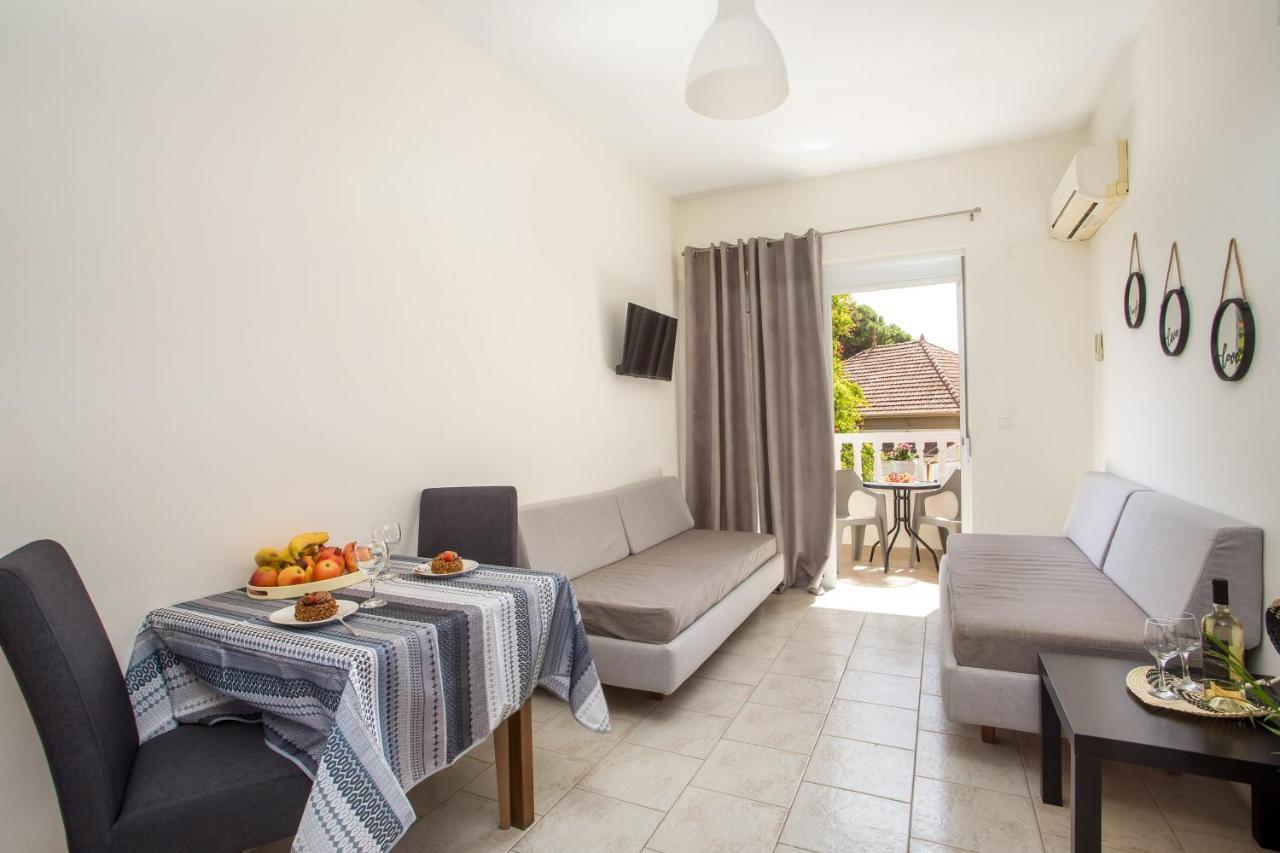 Economisa Apartments Jaliszósz Kültér fotó