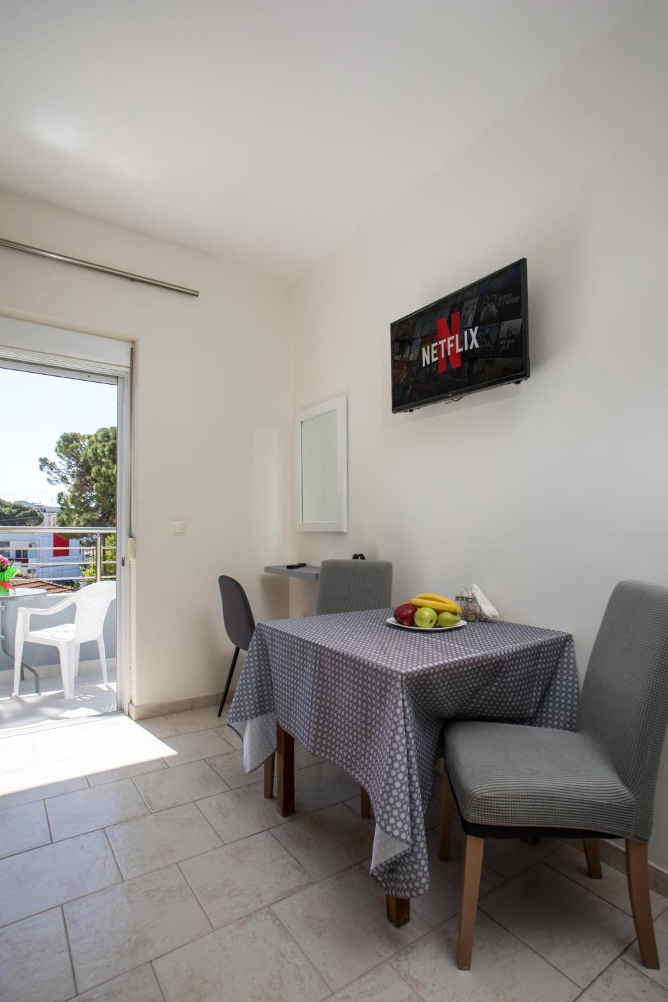 Economisa Apartments Jaliszósz Kültér fotó